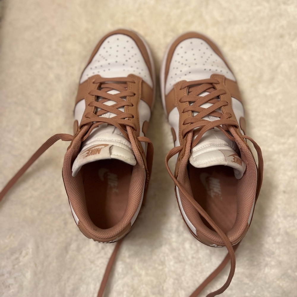 Women’s Nike pink low dunks